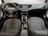 Astra 1.2 TURBO 110CH detail