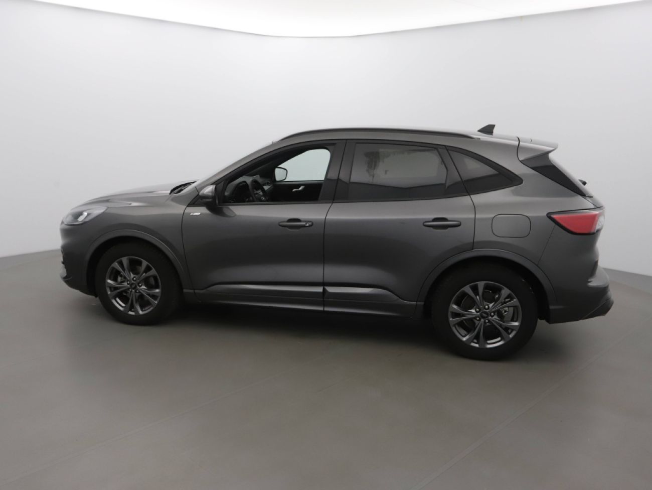 Mandataire Ford KUGA 2.0 TDCI 120CH ST-LINE POWERSHIFT