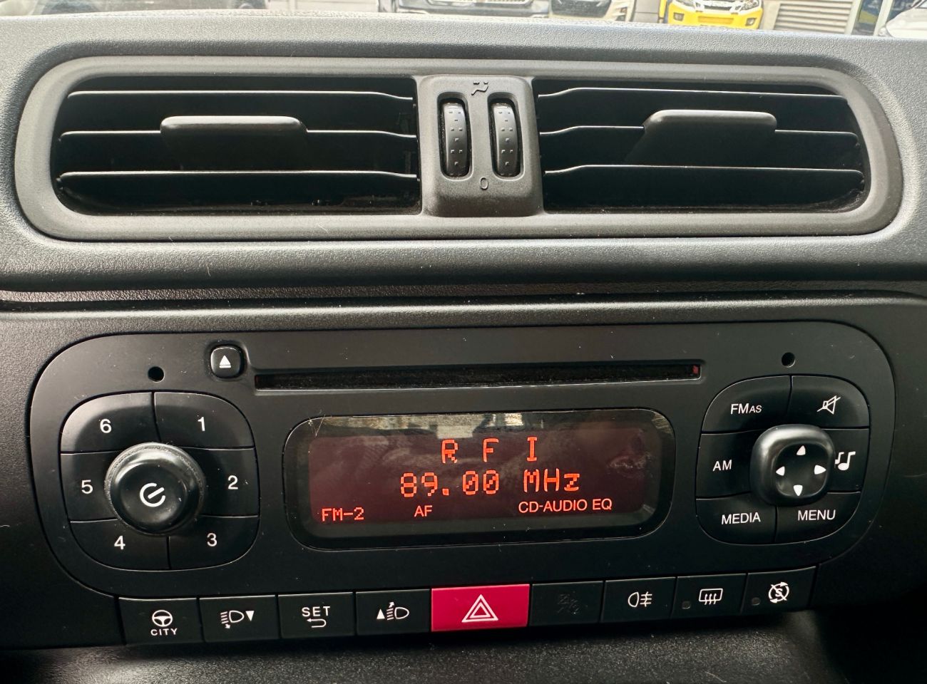 Mandataire FIAT PANDA 1.2 69 ch S/S Easy