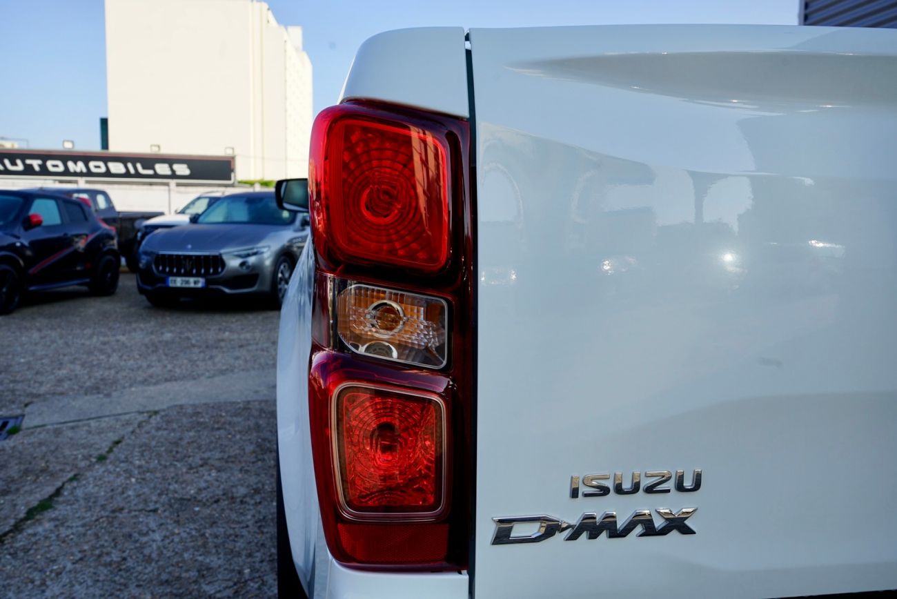 Mandataire ISUZU D-MAX N60 SPACE CAB 1.9 164 CH 4X4 BVA BB+