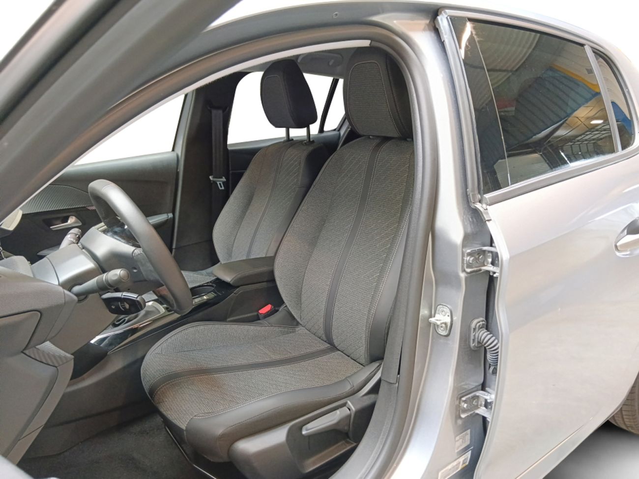 Mandataire PEUGEOT 208 1.2 100CH S&S ALLURE