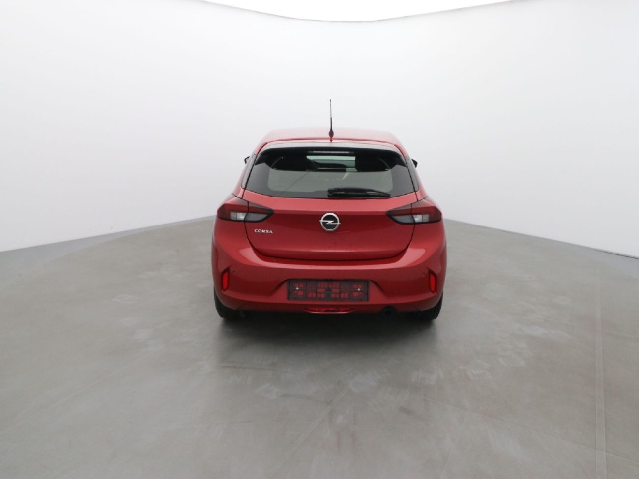 Mandataire Opel Corsa 1.2 100edition