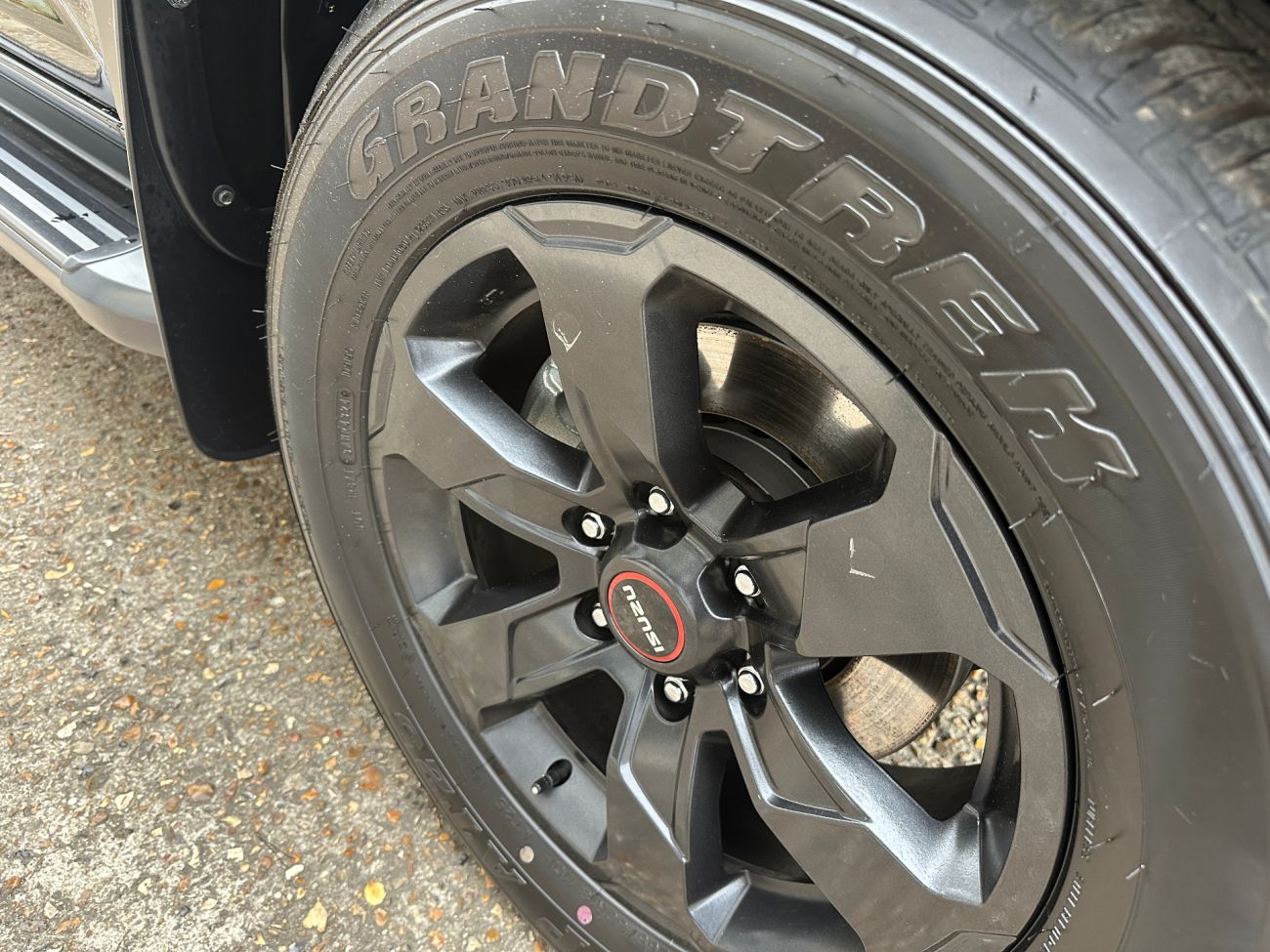 Mandataire ISUZU D-MAX SPACE N60 NITRO SPORT 4X4 AT