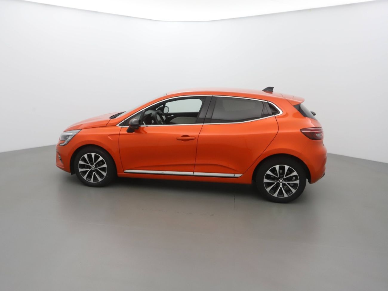 Mandataire RENAULT Clio 1.0 TCE 90 techno