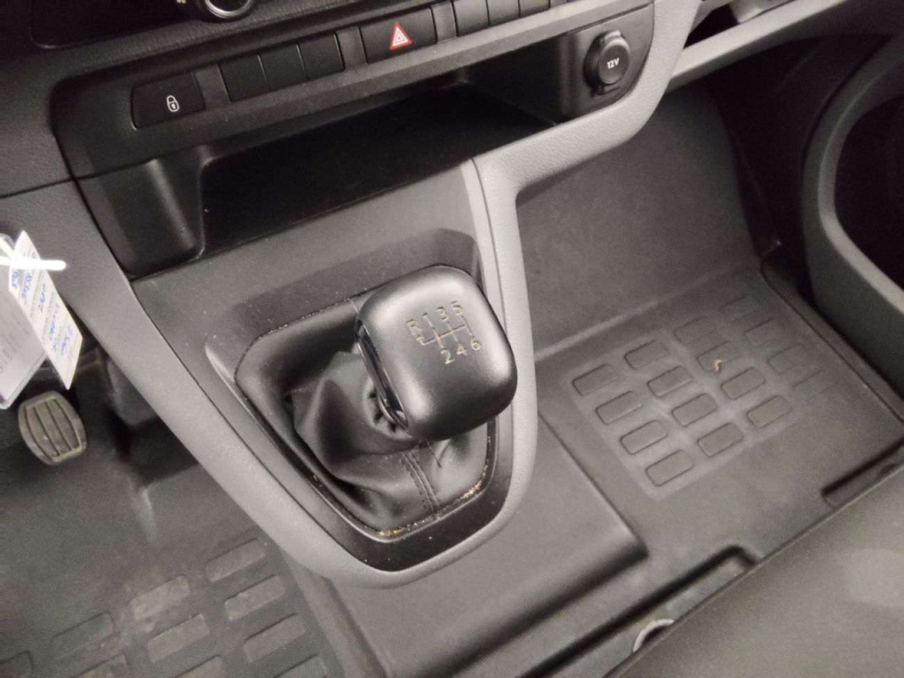 Mandataire Opel Vivaro 1.5 D 120life