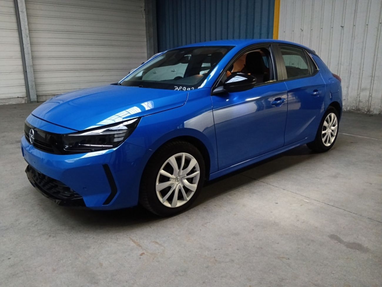 Mandataire Opel Corsa 1.2T 100base