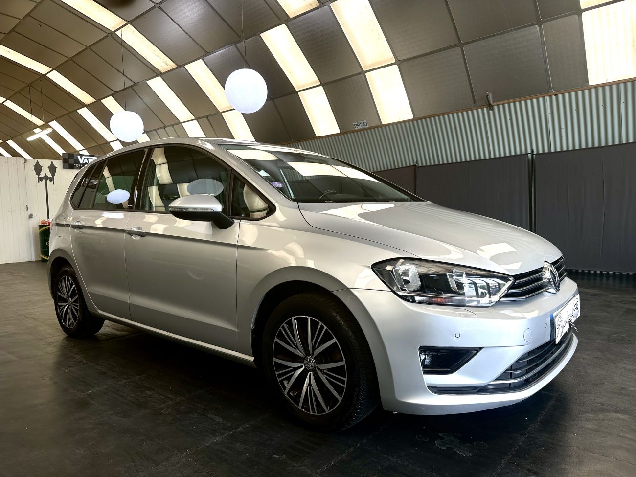 Mandataire VOLKSWAGEN GOLF SPORTSVAN 1.4 TSI 125 BMT DSG7 Serie Speciale Allstar