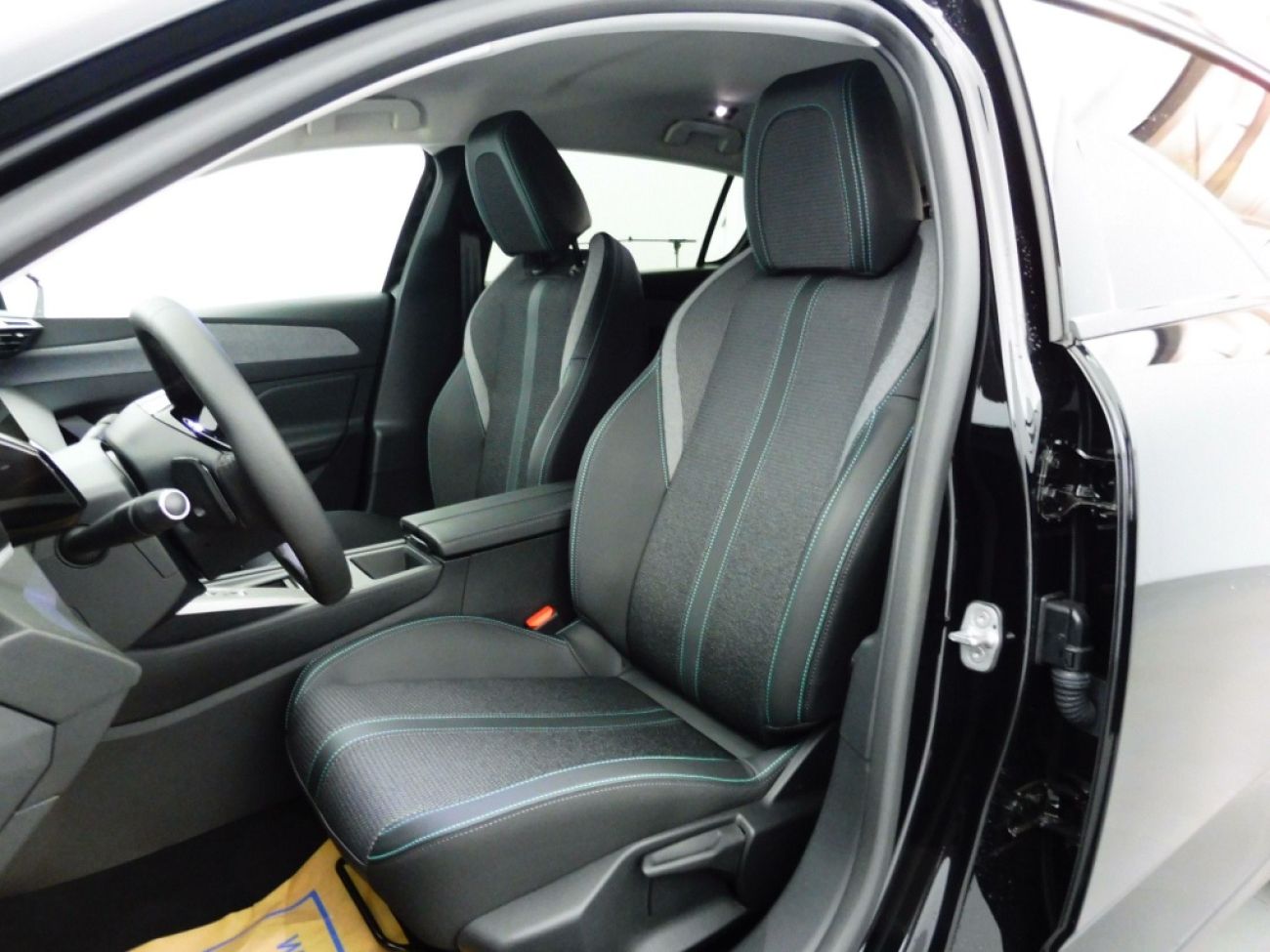 Mandataire PEUGEOT 308 1.5 BLUEHDI 130CH S&S ALLURE EAT8