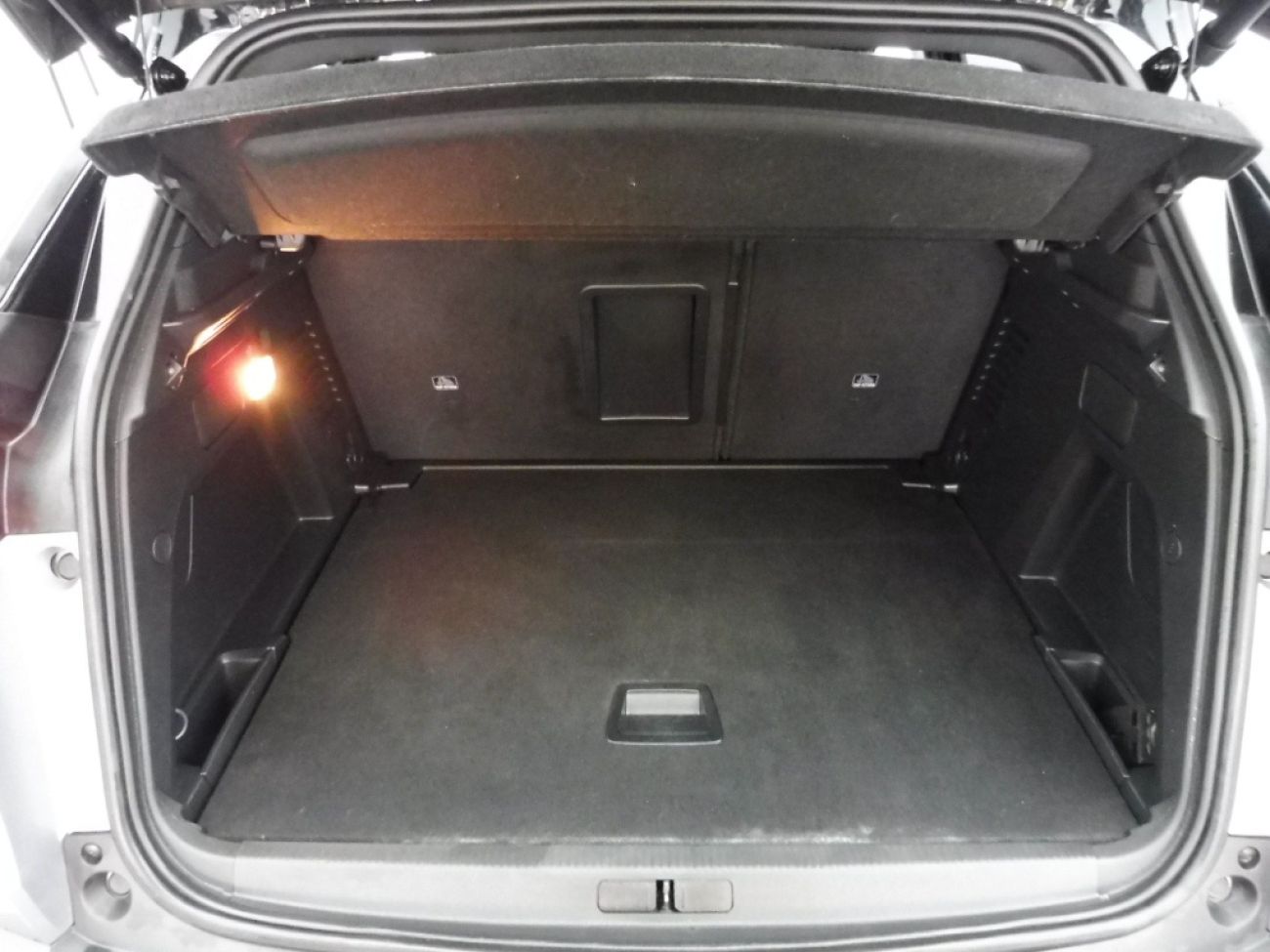 Mandataire PEUGEOT 3008 HYBRID 136CH ALLURE PACK E-DCS6