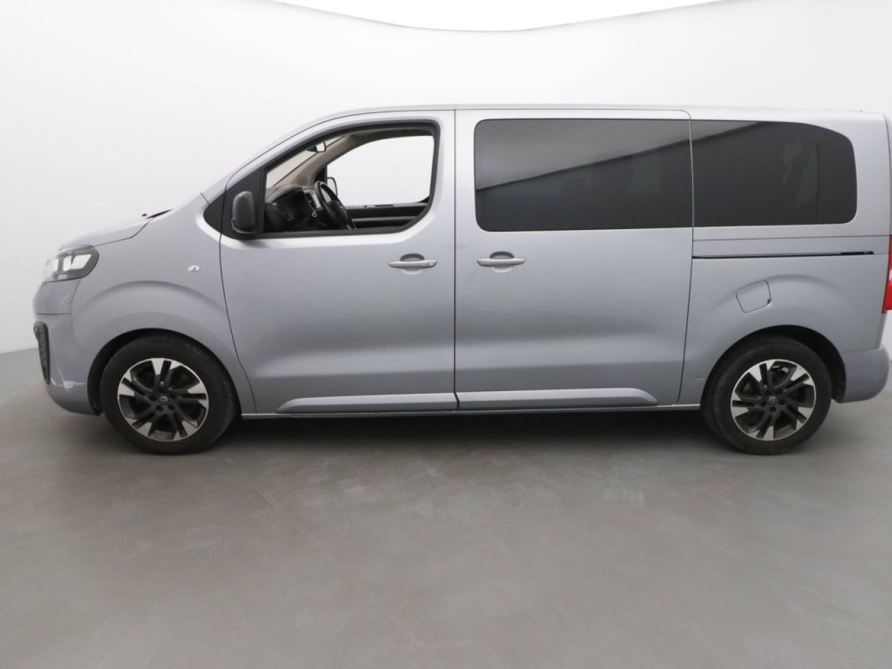 Mandataire Opel Zafira Life 2.0D 145life