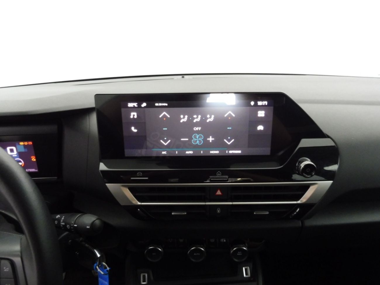 Mandataire Citroën C4 X 1.2 PURETECH 100 FEEL