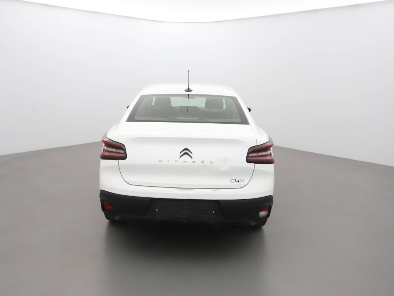 Mandataire Citroën C4 X 1.2 PURETECH 100 FEEL