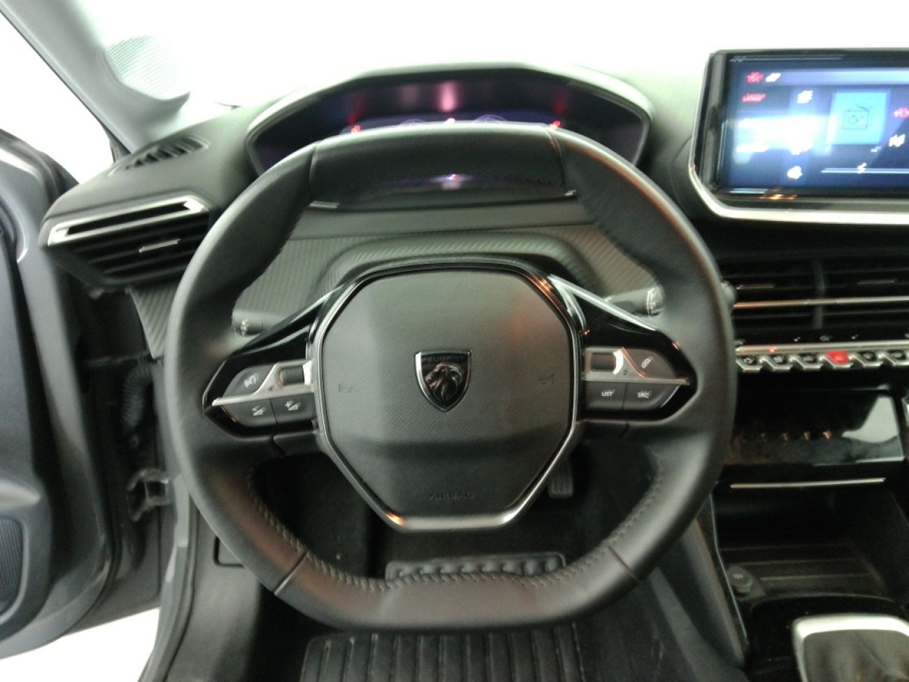 Mandataire PEUGEOT 208 1.2 100CH S&S ALLURE