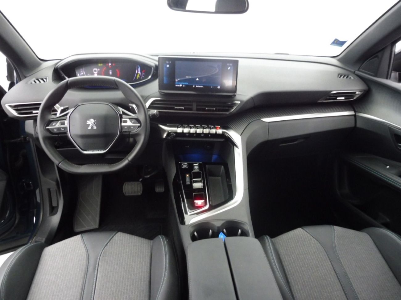 Mandataire PEUGEOT 3008 HYBRID 136CH ALLURE PACK E-DCS6