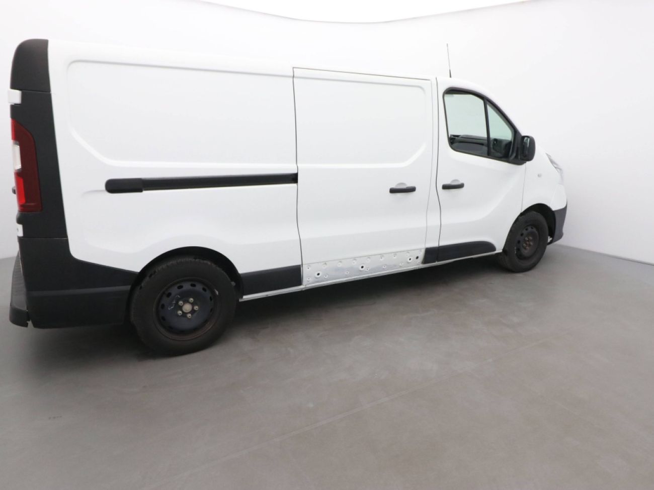 Mandataire RENAULT Trafic L2H1 1300 2.0 DCI 120CH GRAND CONFORT S&S E6