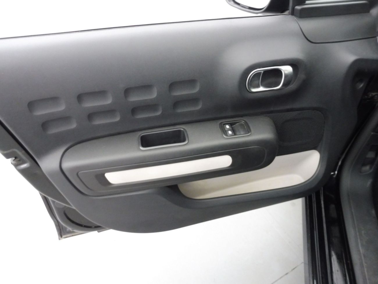 Mandataire Citroën C3 1.5 BLUEHDI 100CH S&S PLUS