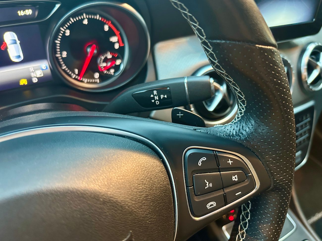 Mandataire MERCEDES-BENZ CLA 200 d 7G-DCT Sensation