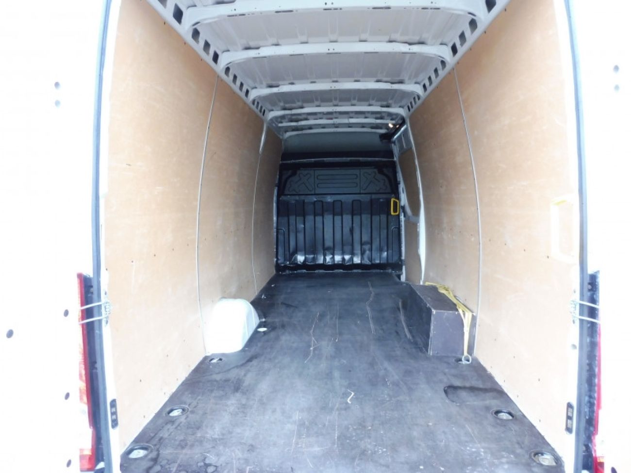 Mandataire IVECO Daily 35S16H V16