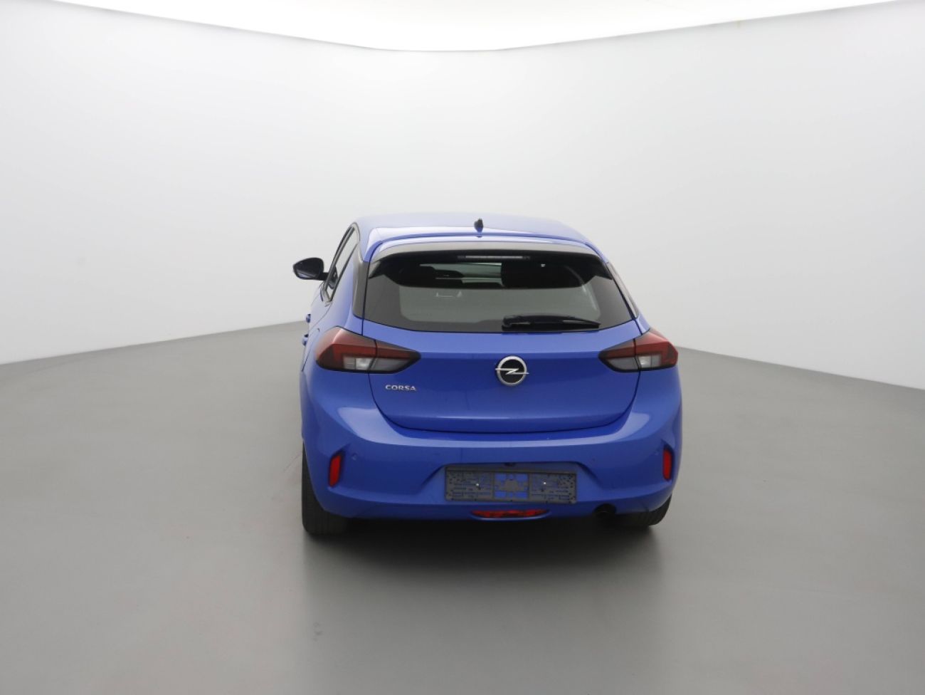 Mandataire Opel Corsa 1.2 100edition