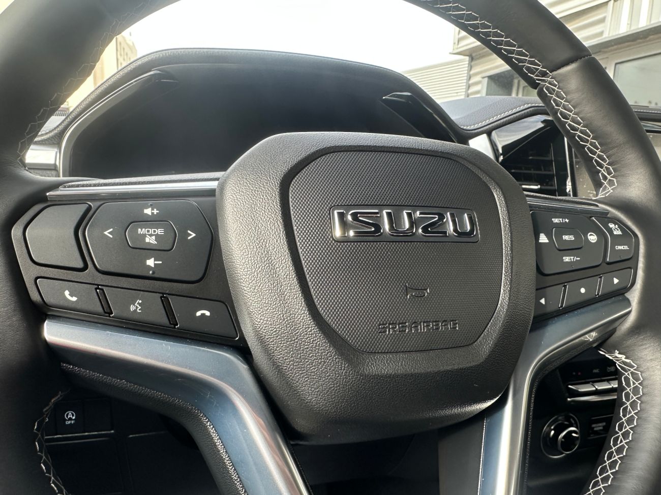 Mandataire ISUZU D-MAX N60 SPACE CAB 1.9 164 CH 4X4 BVA F+  2P