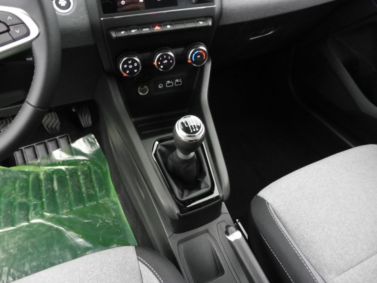 Mandataire RENAULT CLIO V 1.0 TCE 90CH EVOLUTION - 24