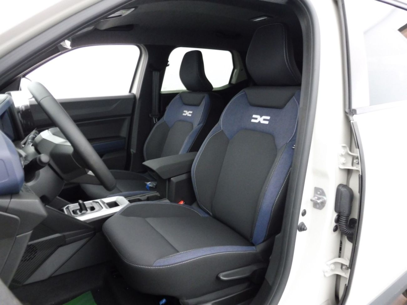 Mandataire Dacia DUSTER 1.6 HYBRID 140CH JOURNEY 4X2
