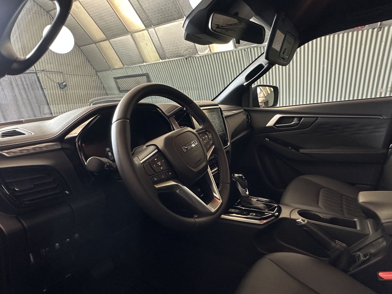 Mandataire ISUZU D-MAX N60 SPACE CAB 1.9 164 CH 4X4 A/T F+