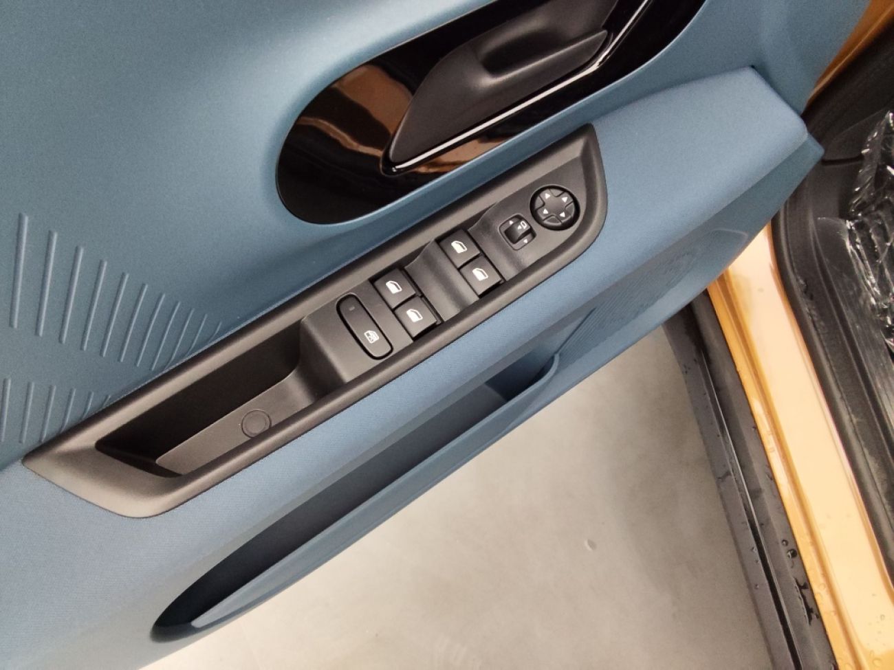 Mandataire FIAT Grande panda 1.2 HYBRID 100CH LA PRIMA EDCT6