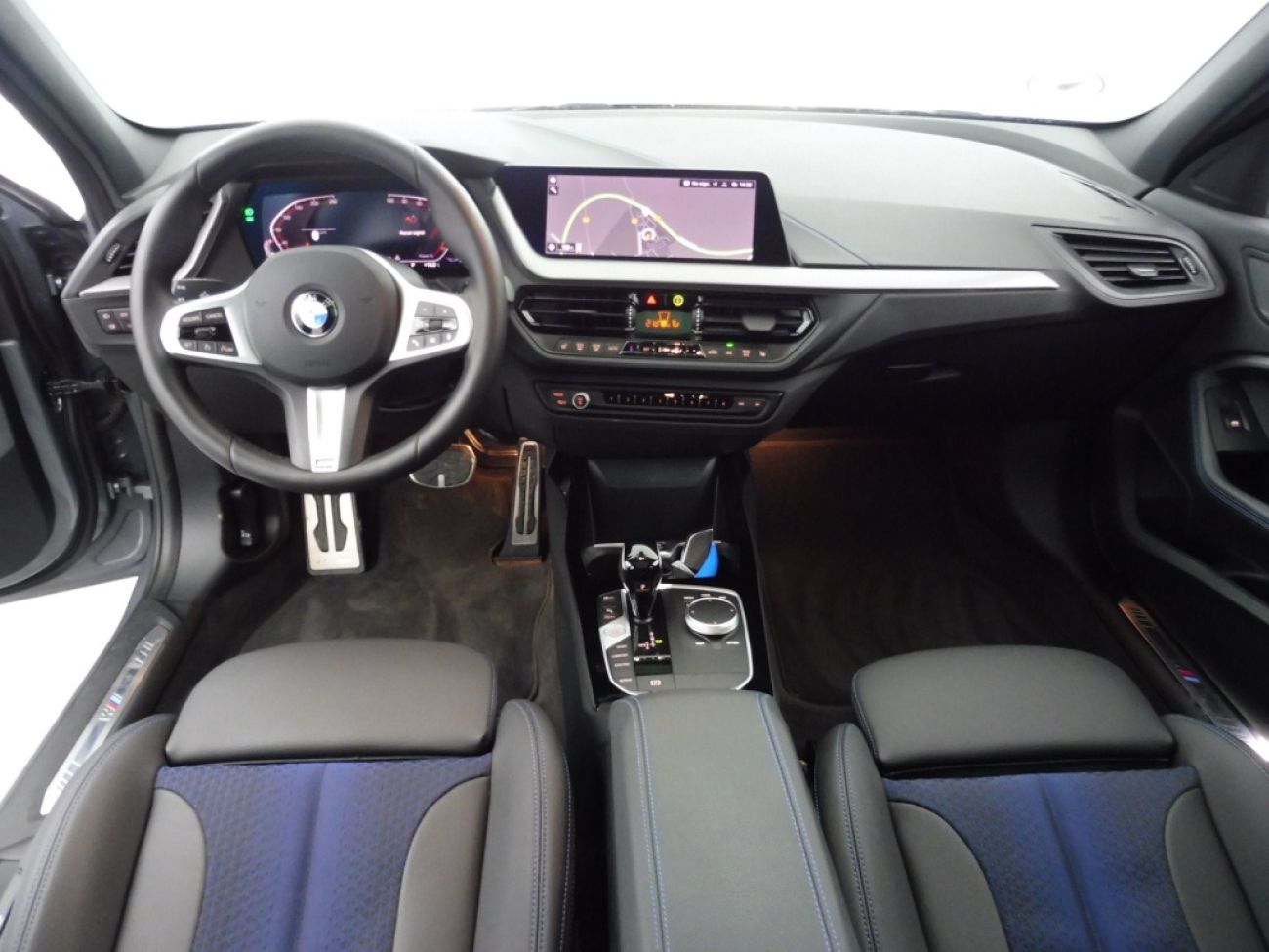 Mandataire BMW SERIE 1 118I STEPTRONIC 136 M-SPORT