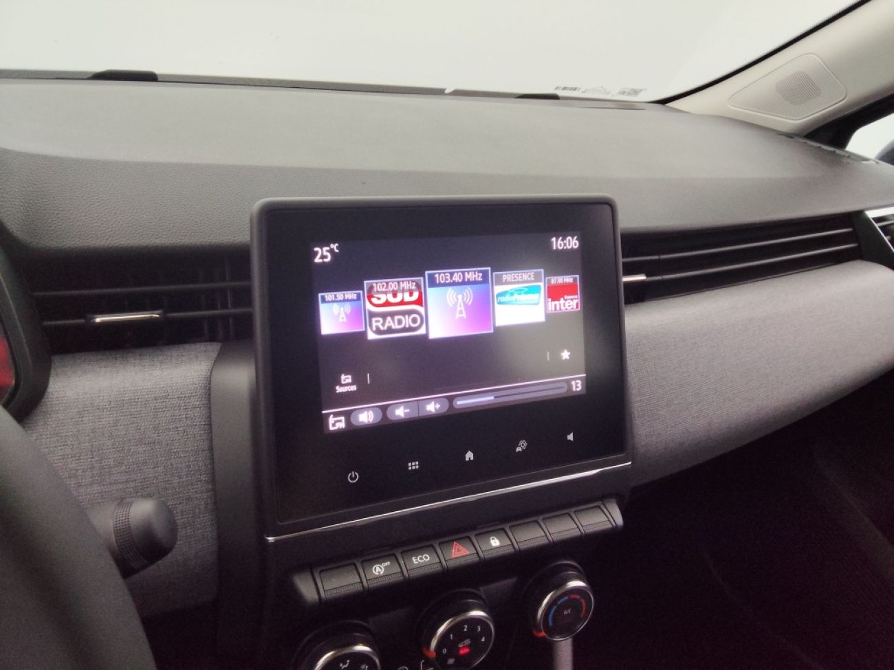 Mandataire RENAULT Clio 1.5 DCI 100CH EVOLUTION - 25