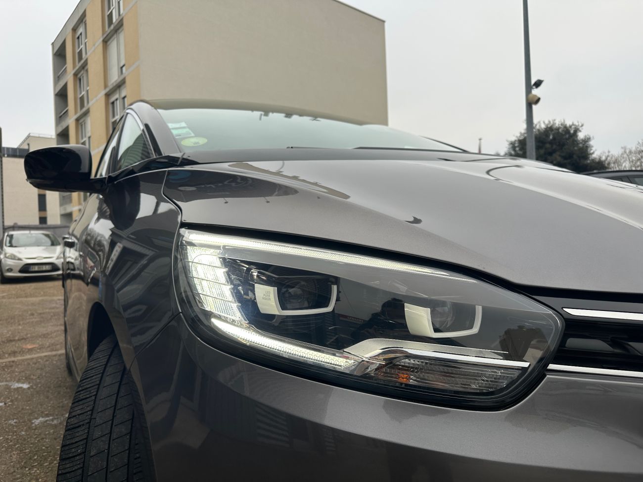 Mandataire RENAULT SCENIC IV dCi 160 Energy EDC Intens