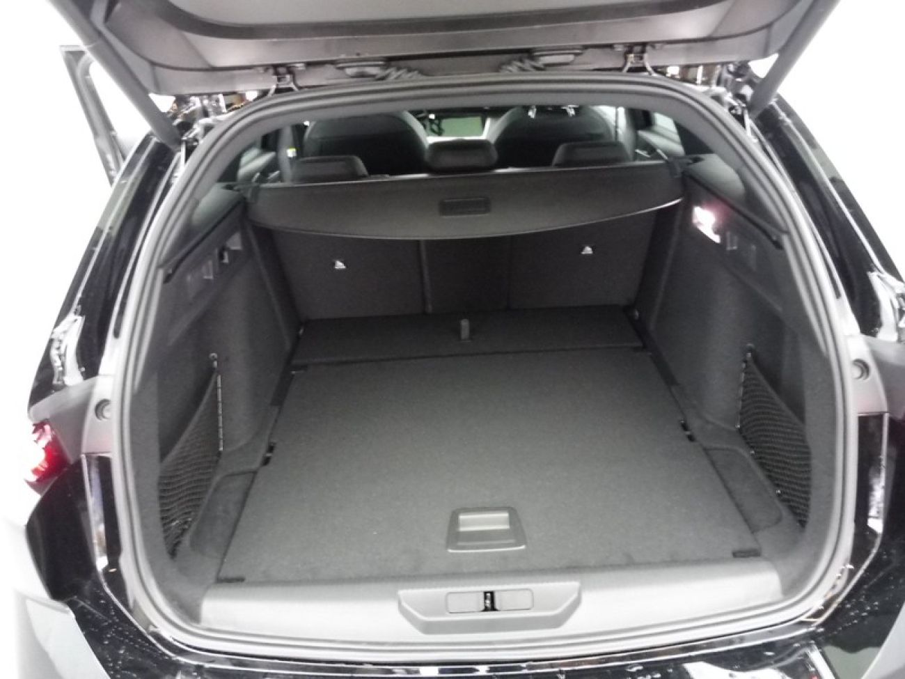 Mandataire PEUGEOT 308 SW 1.2 HYBRID 136CH GT E-DCS6