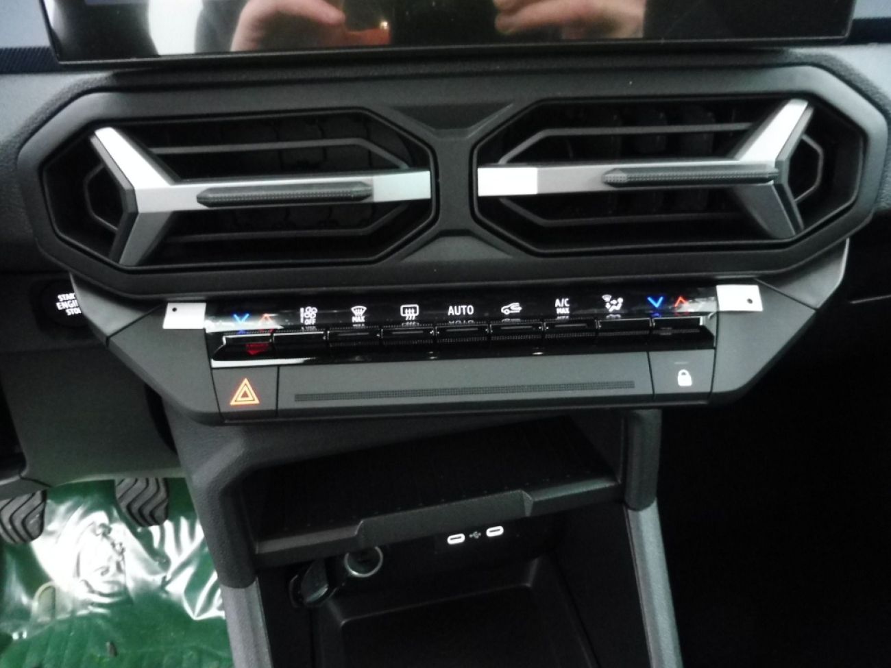 Mandataire Dacia Bigster 1.2 MILD HYBRID 130CH EXPRESSION 4X4