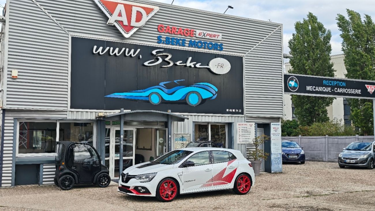 Mandataire RENAULT MEGANE IV BERLINE TCe 300 RS Trophy-R #218