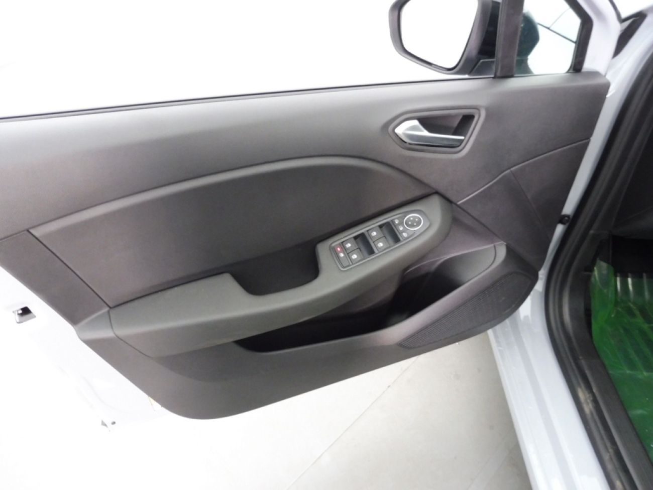 Mandataire RENAULT CLIO V 1.5 DCI 100CH EVOLUTION - 25