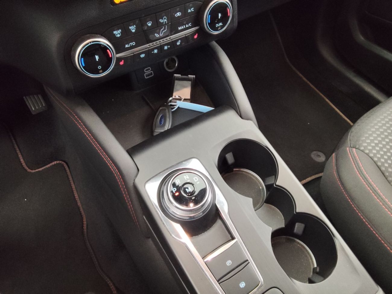 Mandataire Ford KUGA 2.0 TDCI 120CH ST-LINE POWERSHIFT