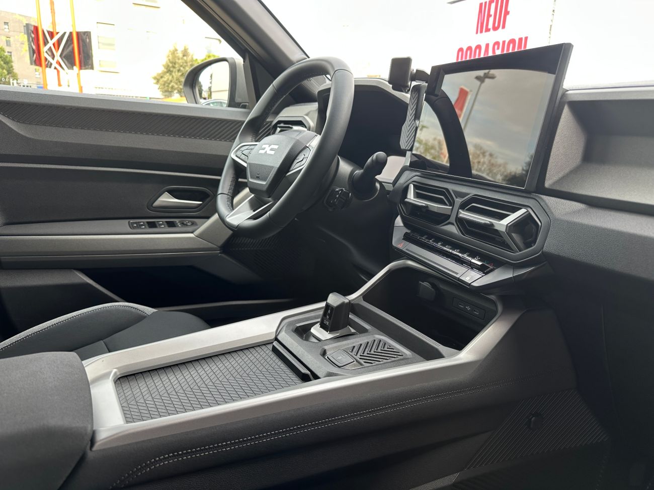 Mandataire Dacia BIGSTER HYBRID 155 Journey