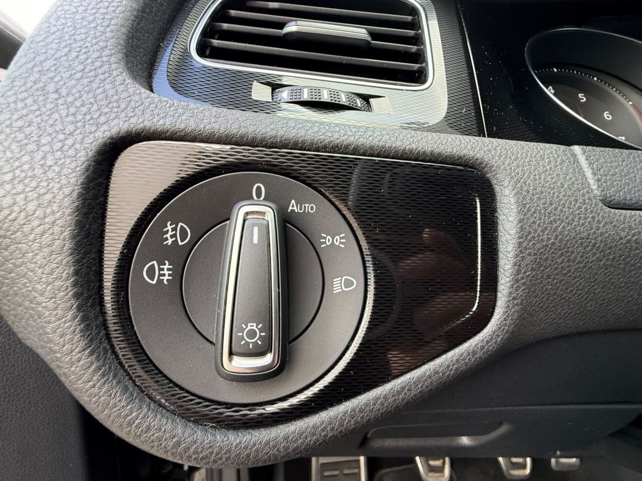 Mandataire VOLKSWAGEN GOLF 2.0 TSI 220 BlueMotion Technology GTI
