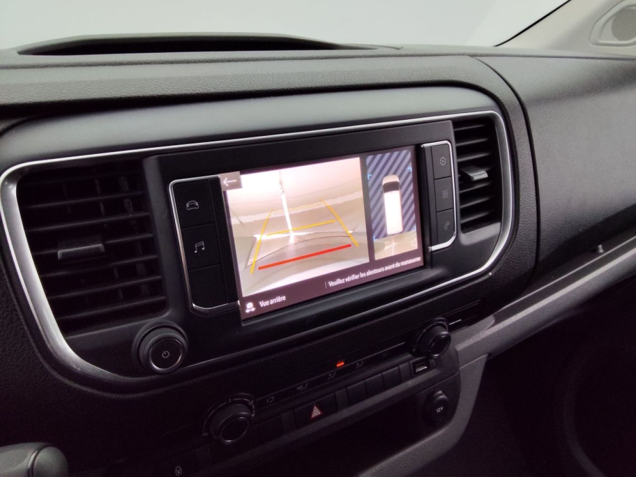 Mandataire Opel Vivaro 1.5 D 120life