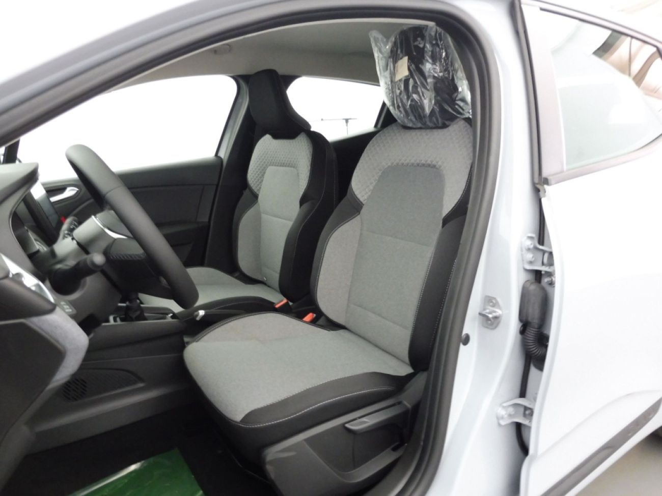 Mandataire RENAULT CLIO V 1.5 DCI 100CH EVOLUTION - 25