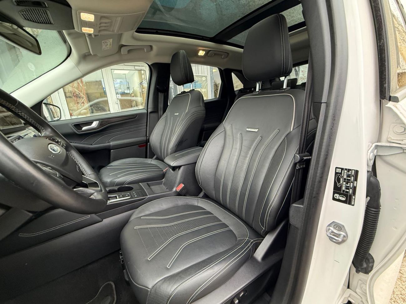 Mandataire Ford KUGA 2.5 Duratec 190 ch FlexiFuel FHEV E85 Powershift Vignale