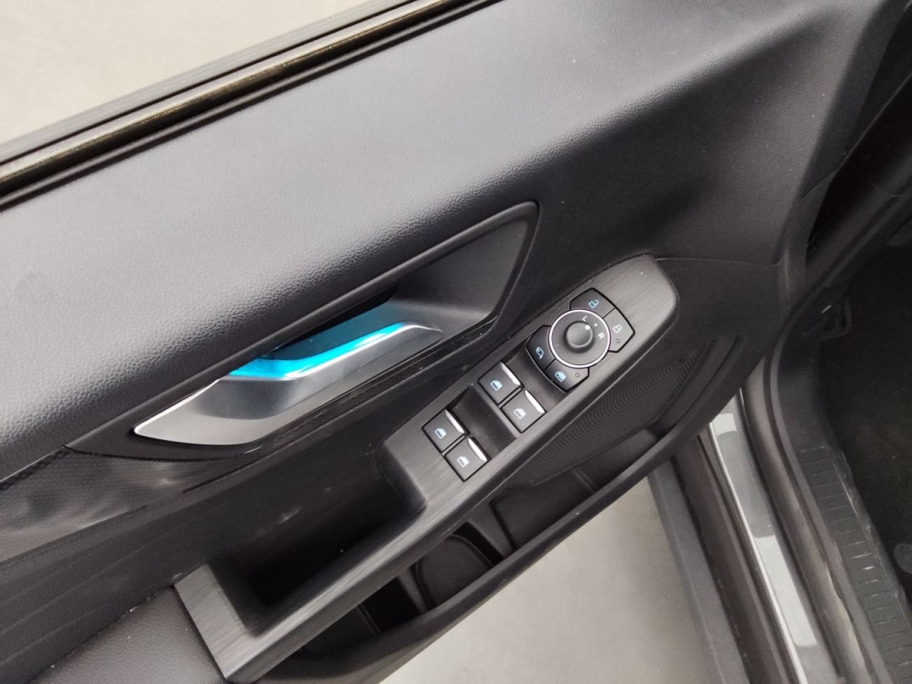 Mandataire Ford KUGA 2.0 TDCI 120CH ST-LINE POWERSHIFT