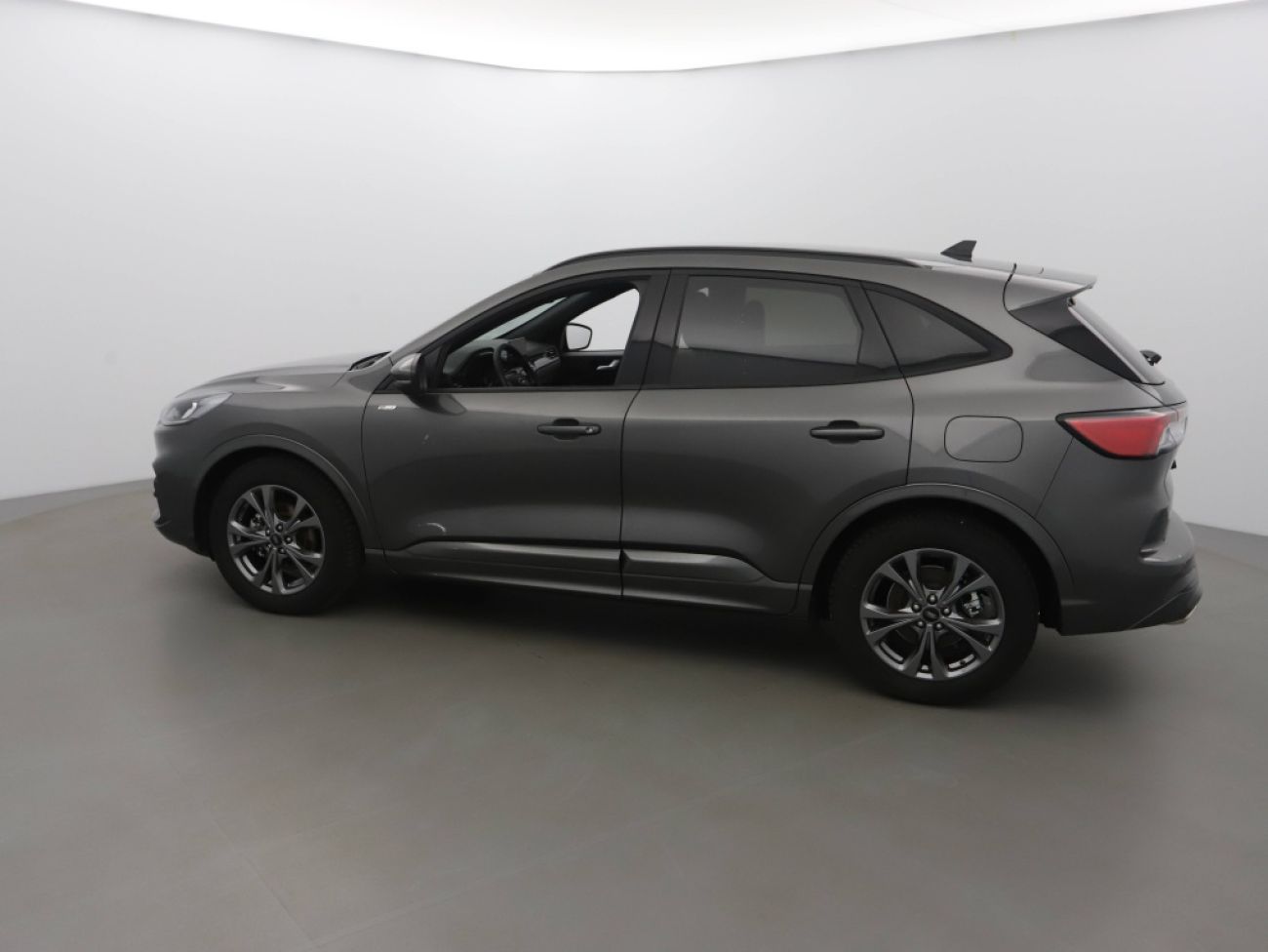 Mandataire Ford KUGA 2.0 TDCI 120CH ST-LINE POWERSHIFT