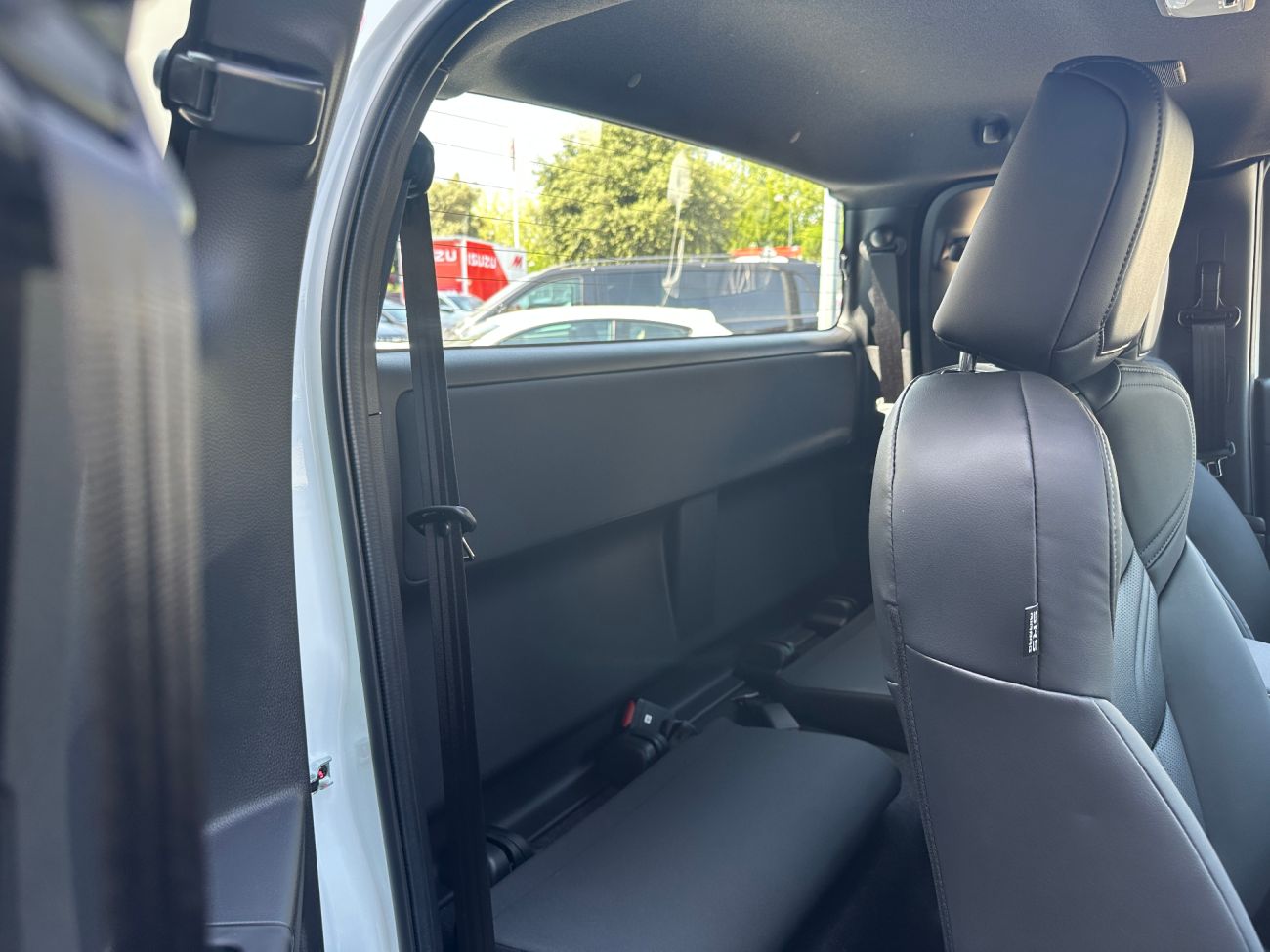 Mandataire ISUZU D-MAX NOUVEAU 2.2L SPACE PRESTIGE