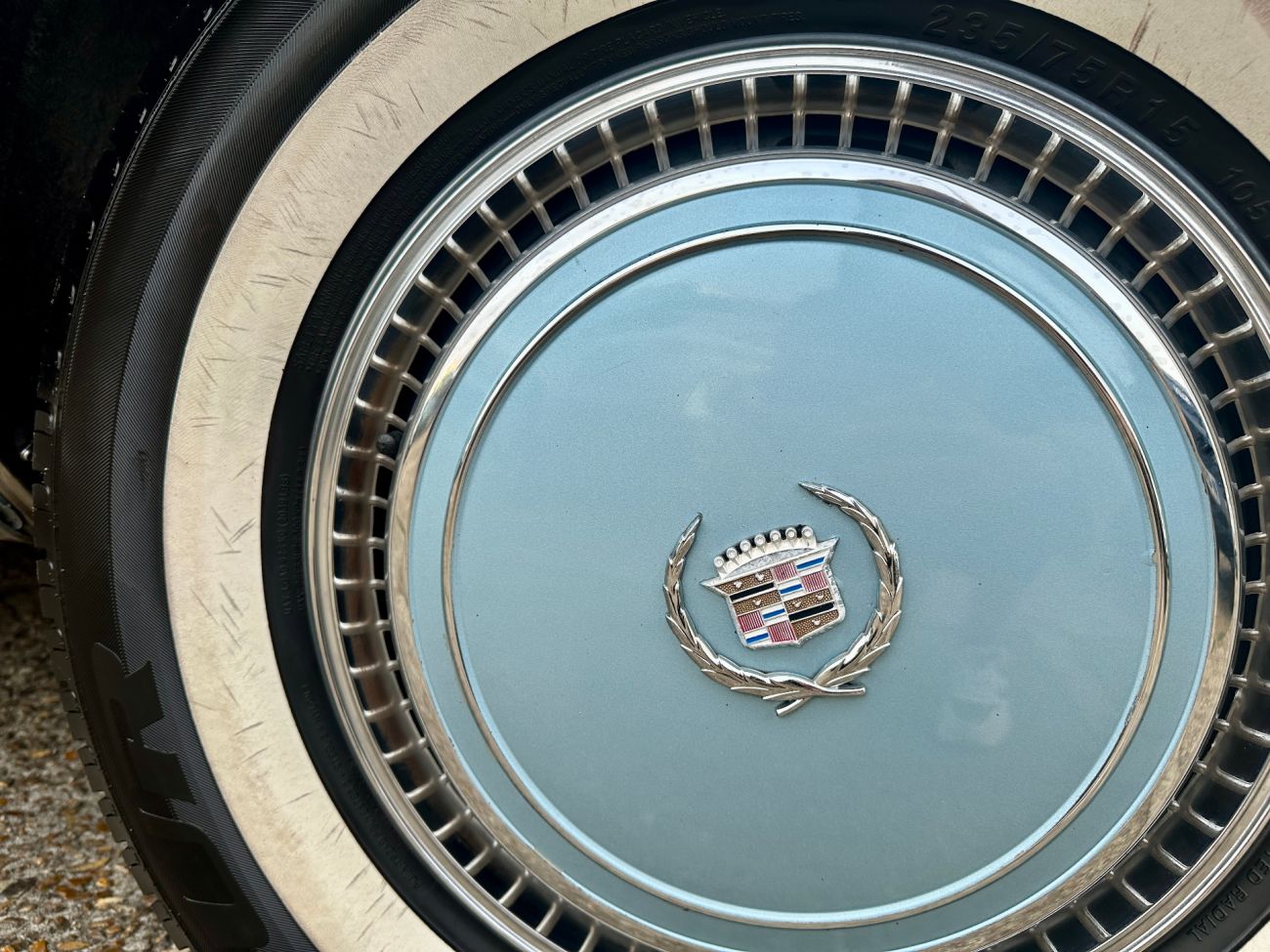 Mandataire CADILLAC ELDORADO CABRIOLET V8 500 CI 8.2