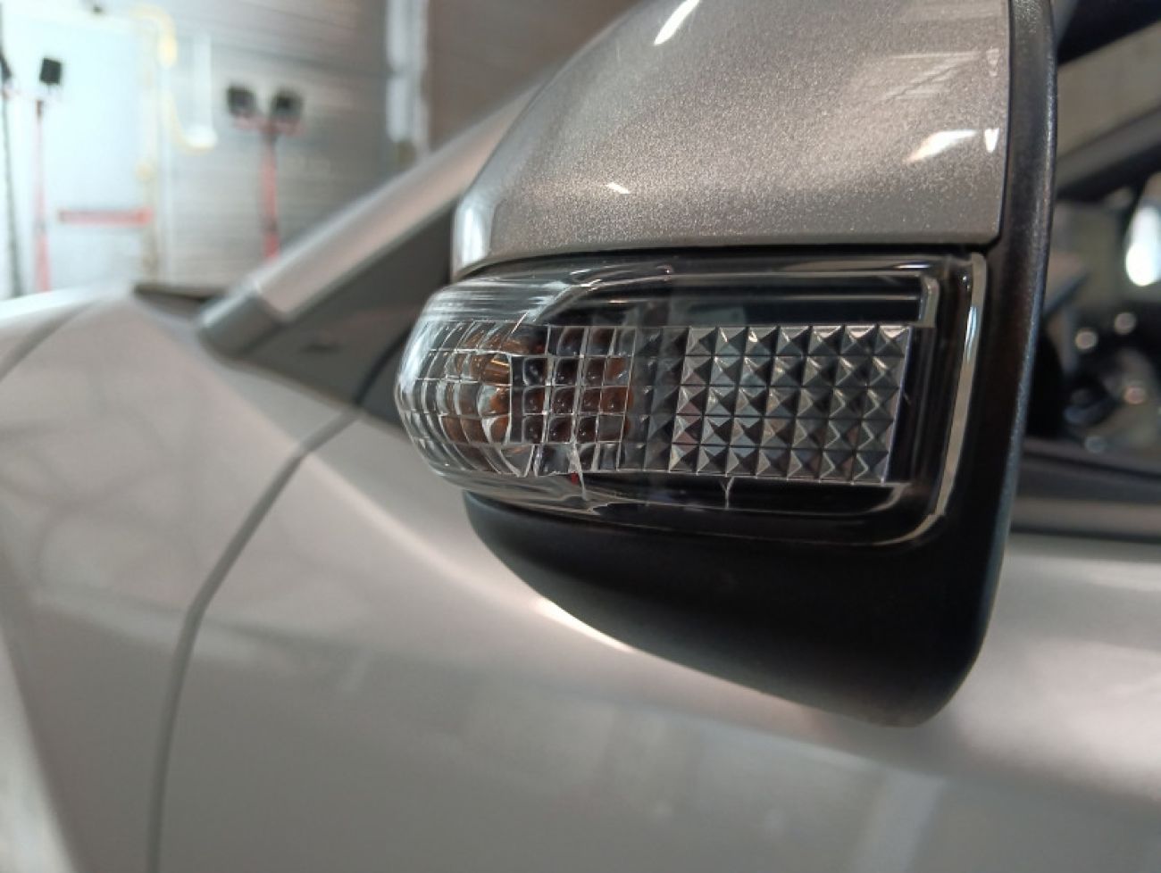 Mandataire TOYOTA C-HR 1.8 E-CVT 125Hbusiness edition