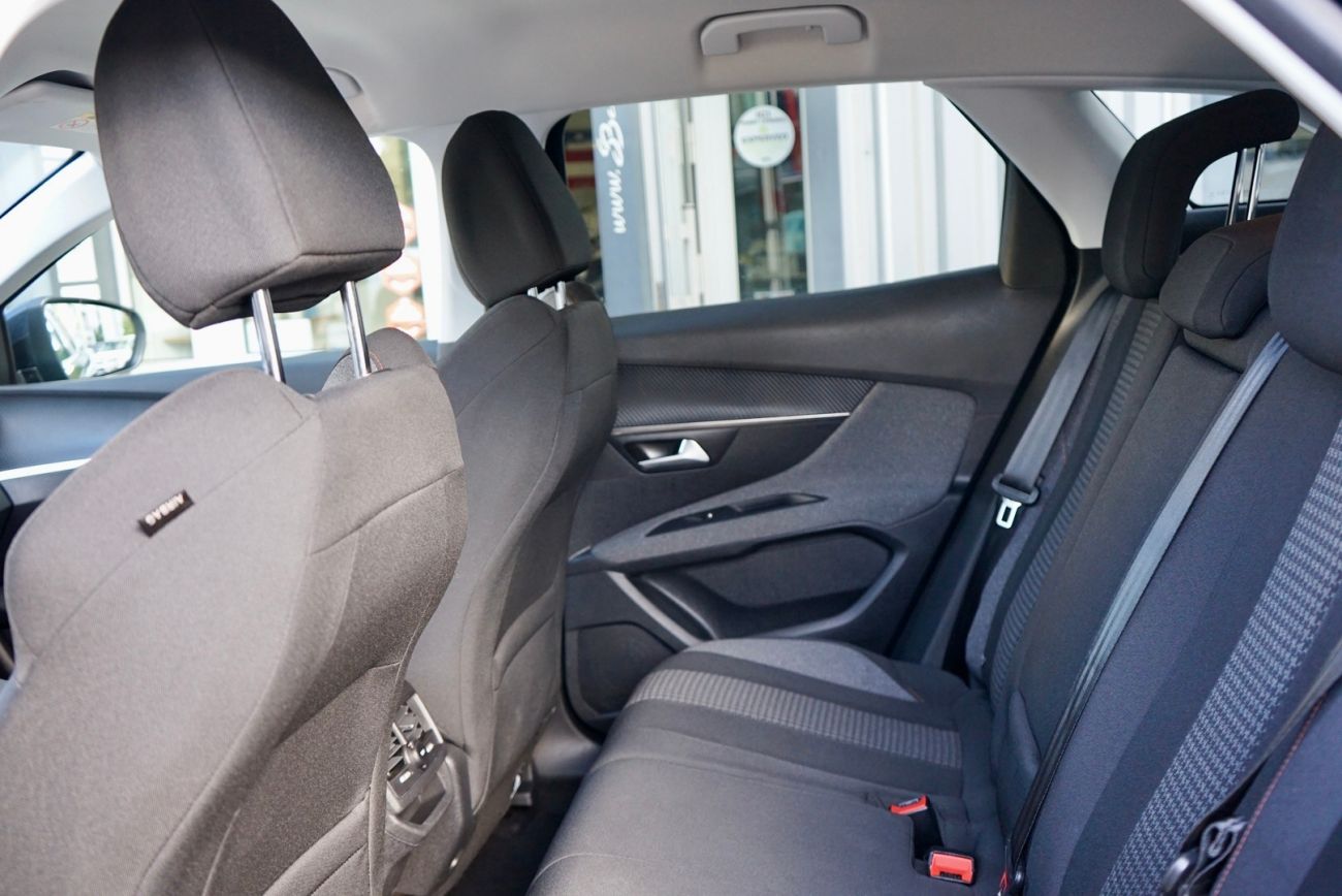 Mandataire PEUGEOT 3008 Puretech 130ch S&S BVM6 Active RADAR AVANT & ARRIERE / ENTRETIEN PEUGEOT