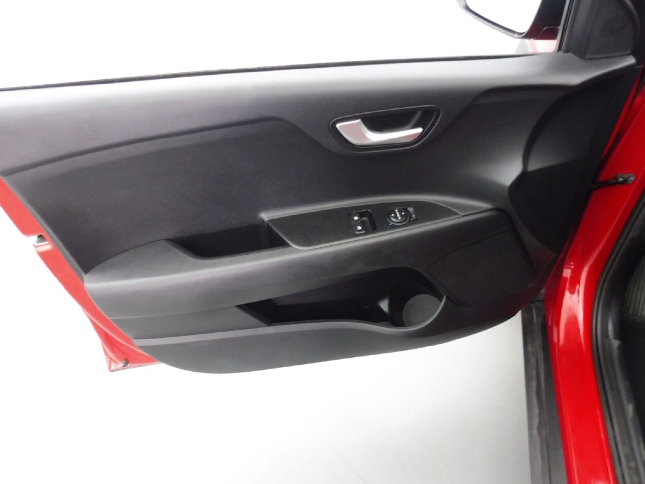 Mandataire Kia Stonic 1.2 LX 84fun