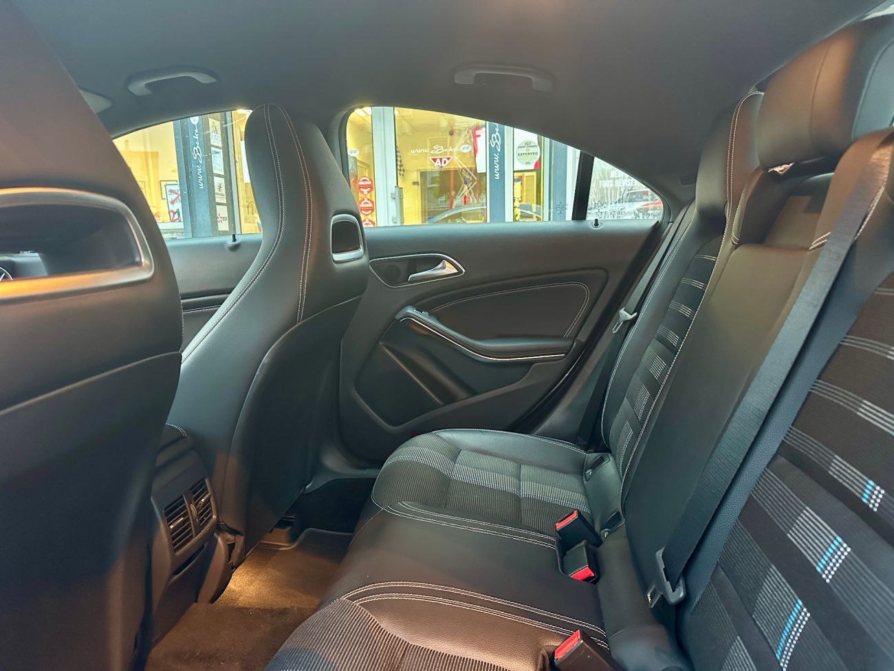 Mandataire MERCEDES-BENZ CLA 200 d 7G-DCT Sensation