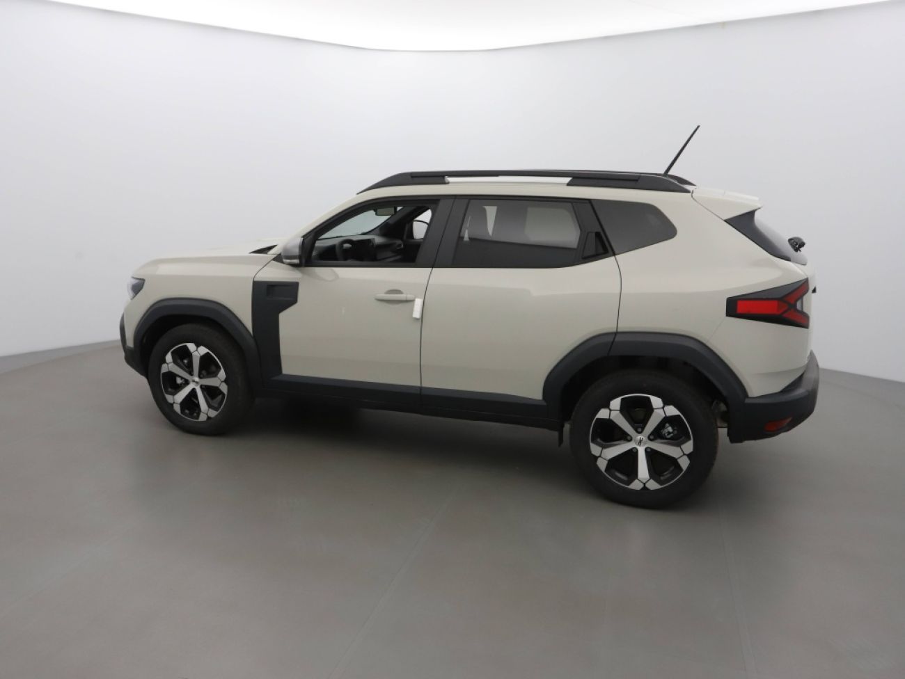 Mandataire Dacia DUSTER 1.6 HYBRID 140CH JOURNEY 4X2